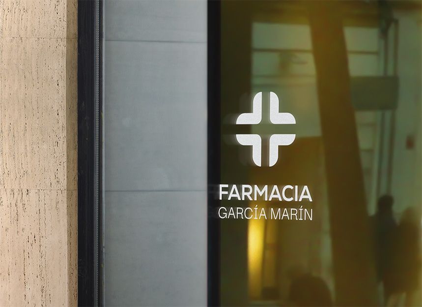 mockup escaparate potentia verbum diseño grafico branding